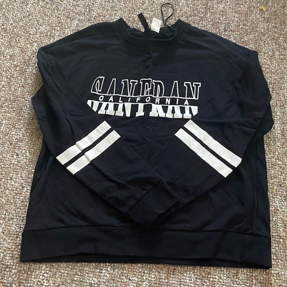 Black crewneck